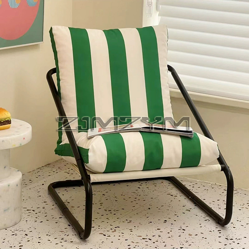 Minimalistyczne metalowe krzes – Outdoor Furniture Green recenzja i cena